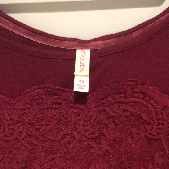 Xhilaration Maroon detailed Top - Picture 4 of 4